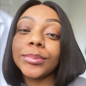 Meet your Posher, Mayowa